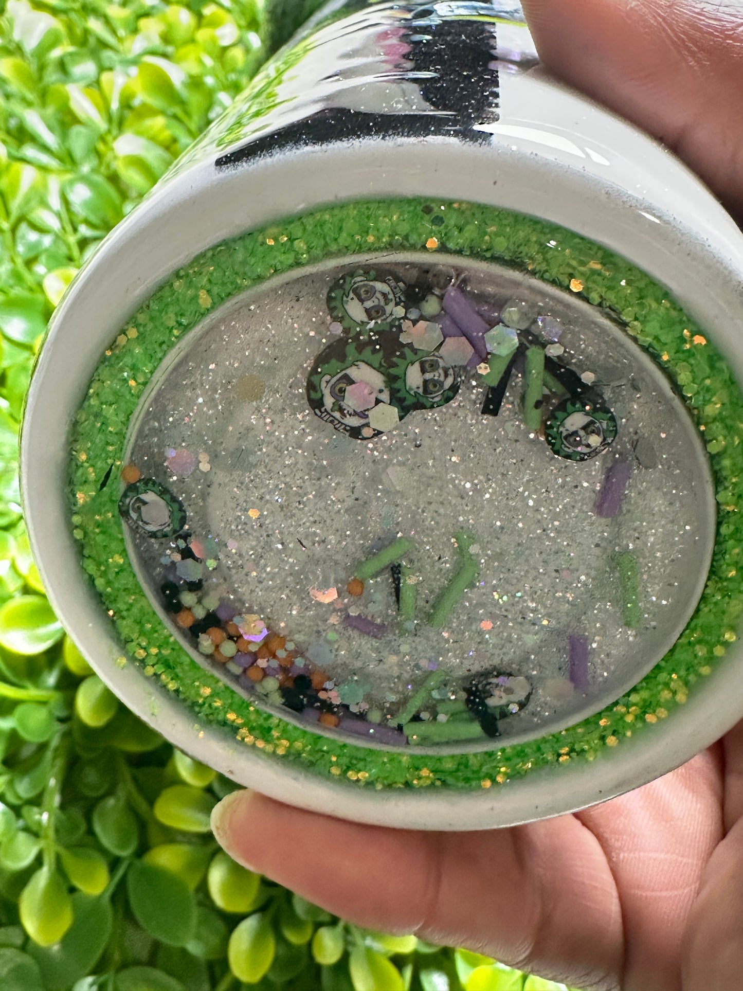 15. 32oz snowglobe bottom