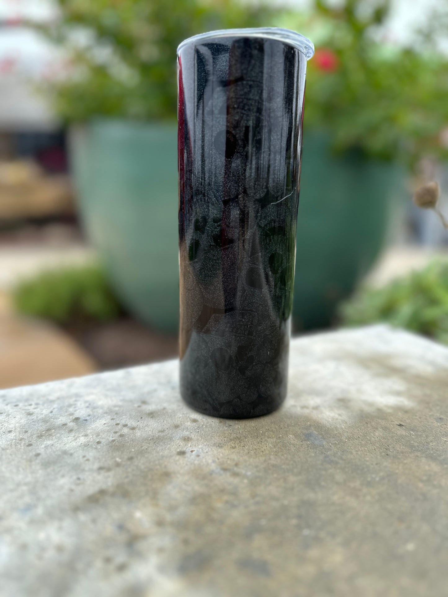 Holographic black skull